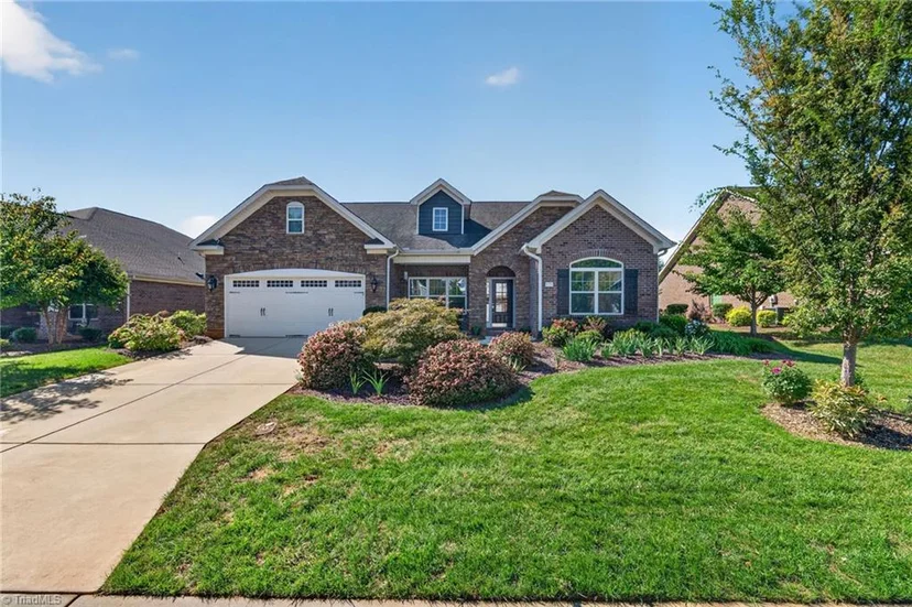 175 Macallan Drive, photo 1 of 50
