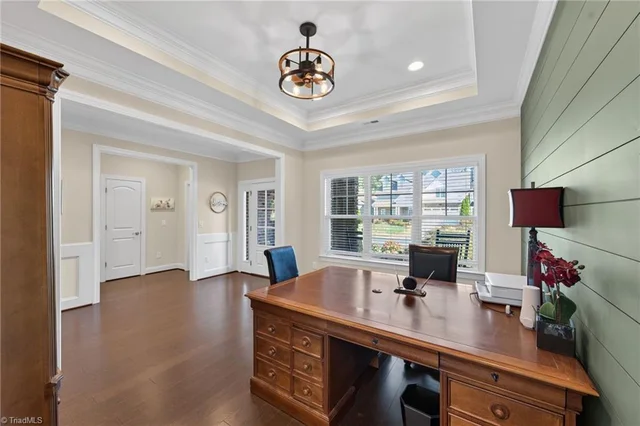 175 Macallan Drive, photo 4 of 50