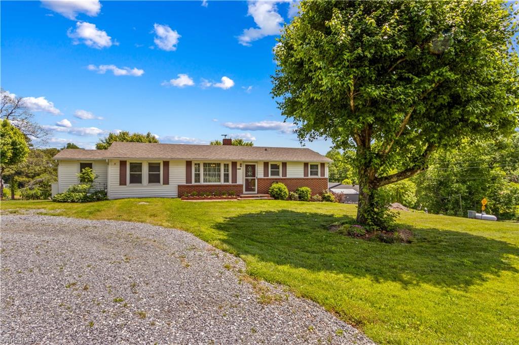 1034 Cb Eller School Road, Elkin, North Carolina image 1