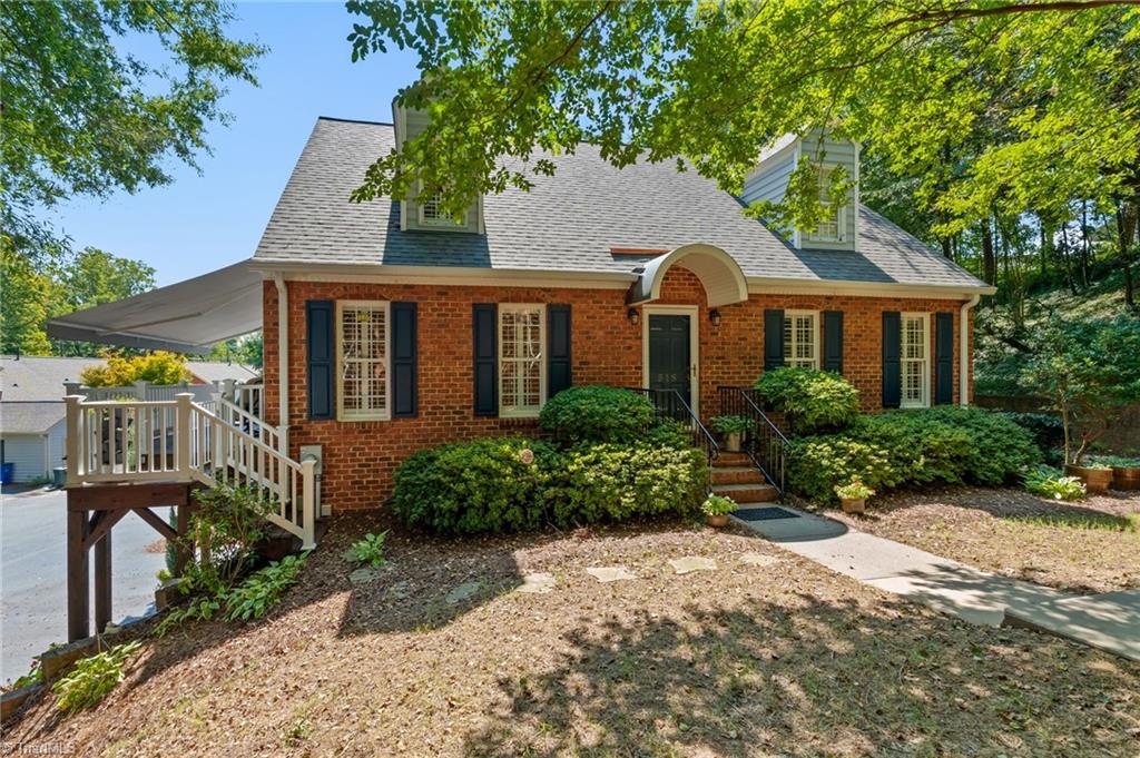 Photo of 518 Tanners Park Court, Winston-Salem, NC 27101 (MLS # 1234245)