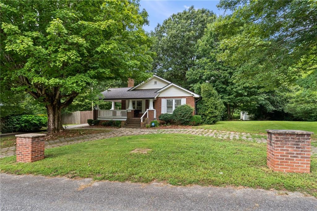 Photo of 4514 June Avenue, Winston-Salem, NC 27106 (MLS # 1230036)