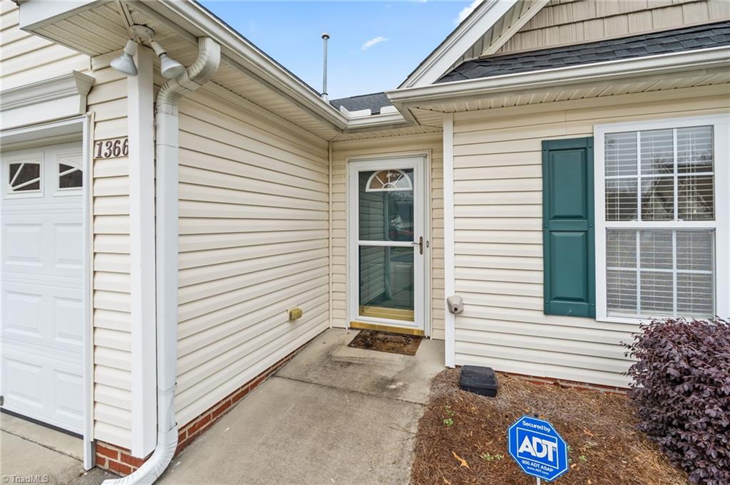 1366 Bayswater Drive