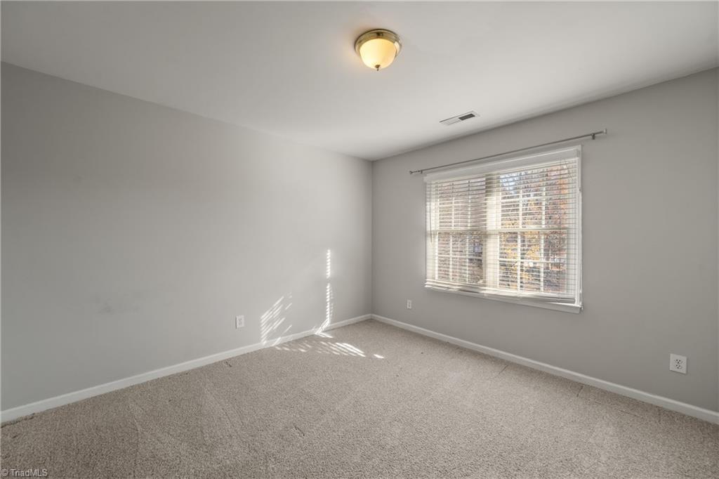 Kernersville, North Carolina 27284, United States, 4 Bedrooms Bedrooms, ,3 BathroomsBathrooms,Residential,Active,246769