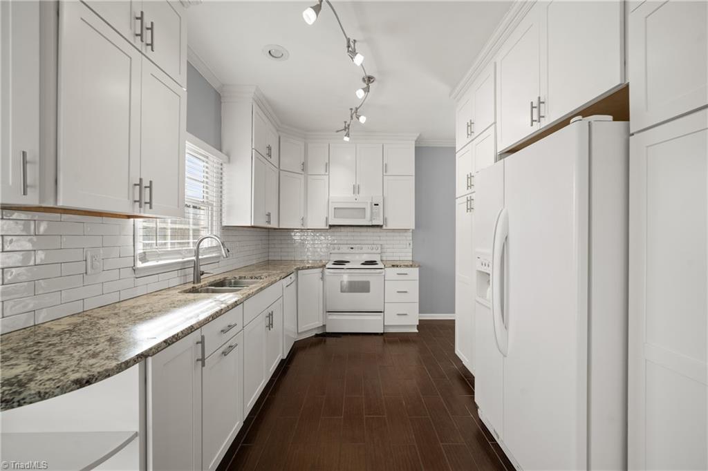 Kernersville, North Carolina 27284, United States, 4 Bedrooms Bedrooms, ,3 BathroomsBathrooms,Residential,Active,246769