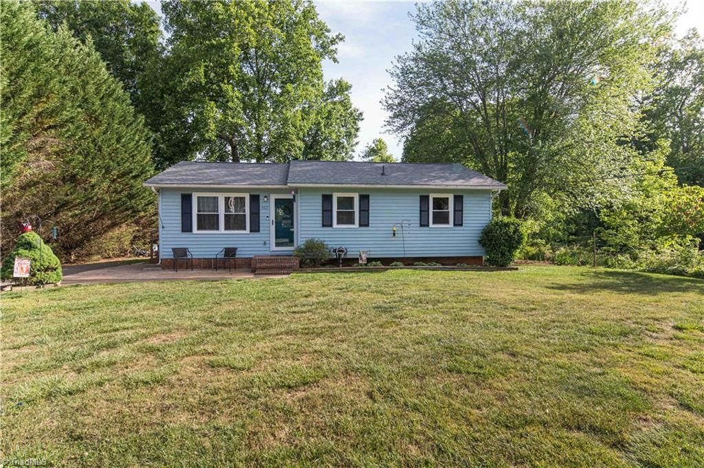 Photo of 402 Williams Street, Boonville, NC 27011 (MLS # 1218244)