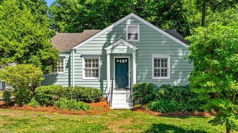 Photo of 1106 GRAYLAND Street, Greensboro, NC 27408 (MLS # 1219047)