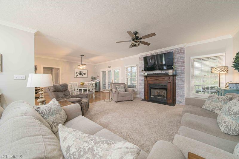 Winston-Salem, North Carolina, 27107, United States, 3 Bedrooms Bedrooms, ,4 BathroomsBathrooms,Residential,Active,2036363