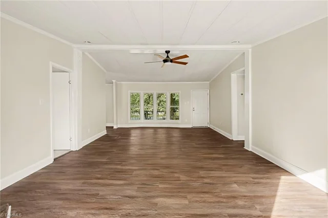 4070 Winter Hue St, photo 5 of 25