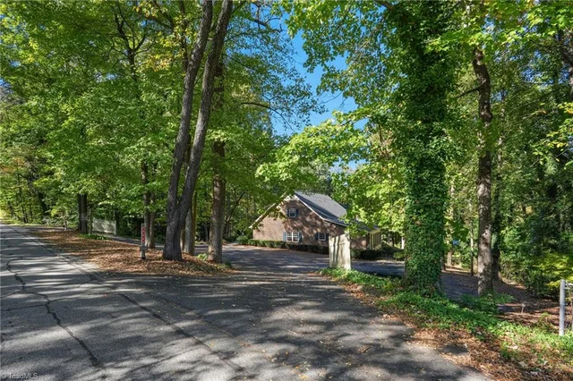 1314 Pennrose Drive, photo 4 of 50