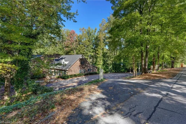 1314 Pennrose Drive, photo 3 of 50