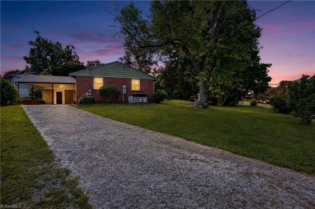 Photo of 2601 Rosemary Drive, Winston-Salem, NC 27105 (MLS # 1224719)