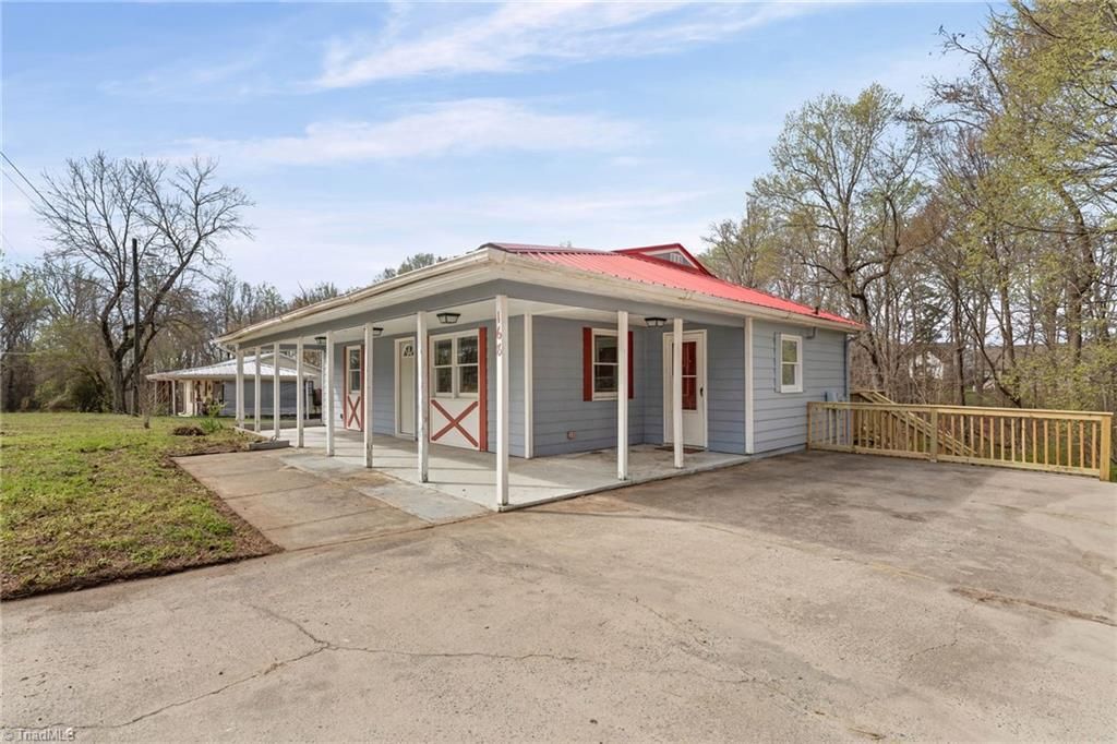 Photo of 168 Anns Drive, Thomasville, NC 27360 (MLS # 1212920)