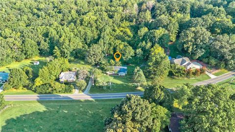 A home in Clemmons