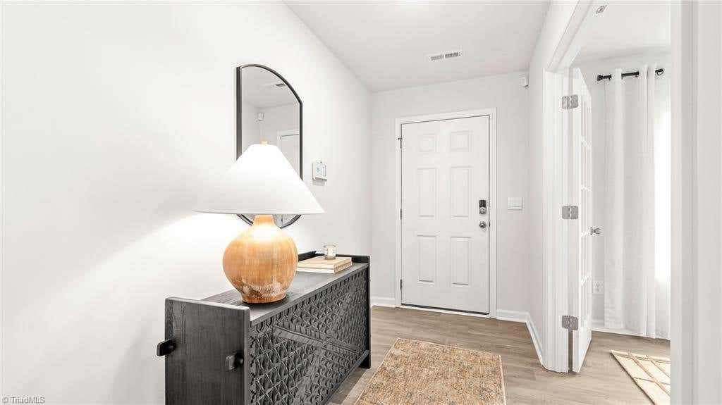 Photo of 4721 Mount Hope Drive, Winston-Salem, NC 27107 (MLS # 1228362)