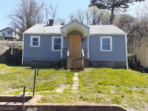 Single Family Residence in Winston Salem NC 429 Gregory Street.jpg