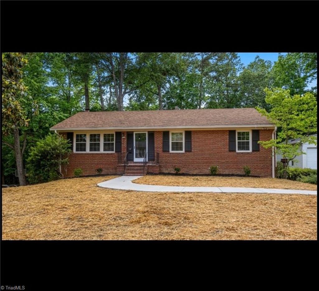 Photo of 1703 Gracewood Drive, Greensboro, NC 27408 (MLS # 1218807)