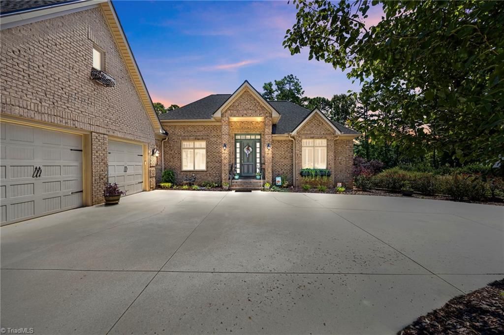 Photo of 2626 Fox Ridge Road, Asheboro, NC 27205 (MLS # 1193711)