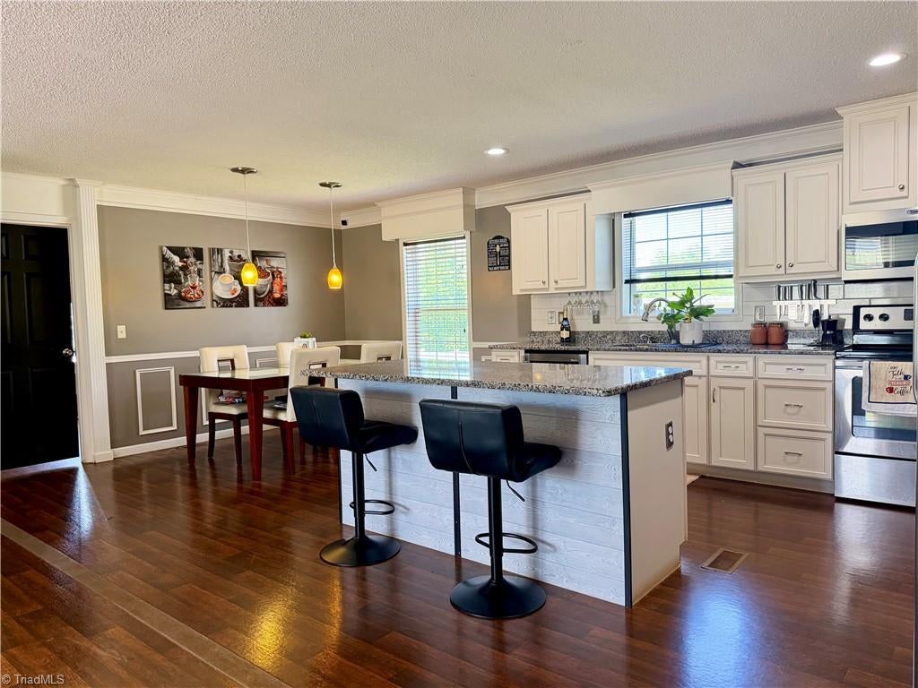 1001 Byrds Curve Road, Elkin, NC, 28621