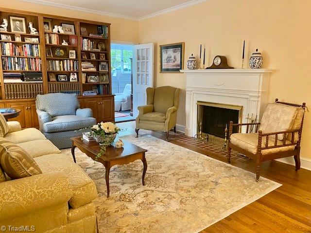 305 W Avondale Drive, Greensboro, North Carolina image 3