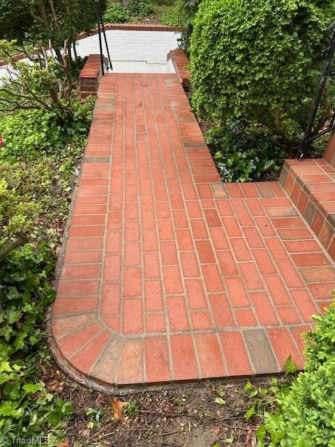 305 W Avondale Drive, Greensboro, North Carolina image 27