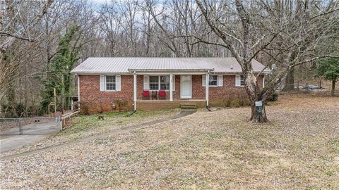 204 Hamilton Road Lexington NC 27295