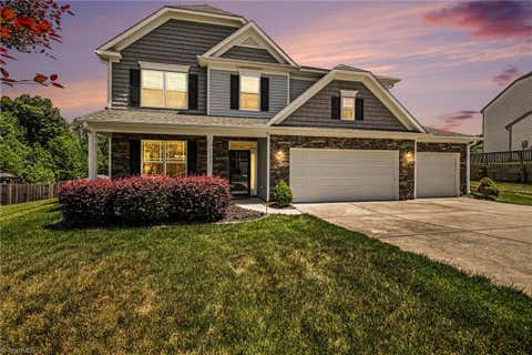 Homes For Sale - 2506 Copperleaf Court<br/> High Point, NC 27265