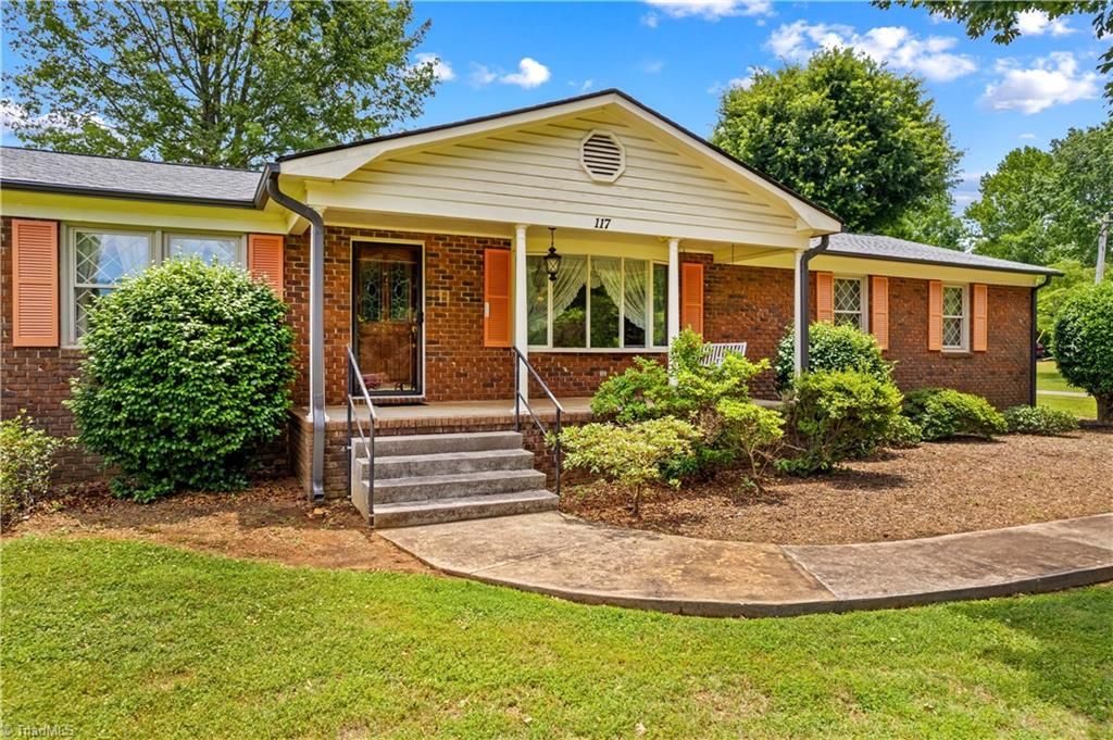 Photo of 117 Fonda Road, Statesville, NC 28677 (MLS # 1225486)