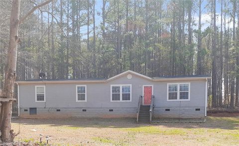 Mobile Home For Sale - 3455 Messick Road<br/> Yadkin County, Jonesville, NC 28642