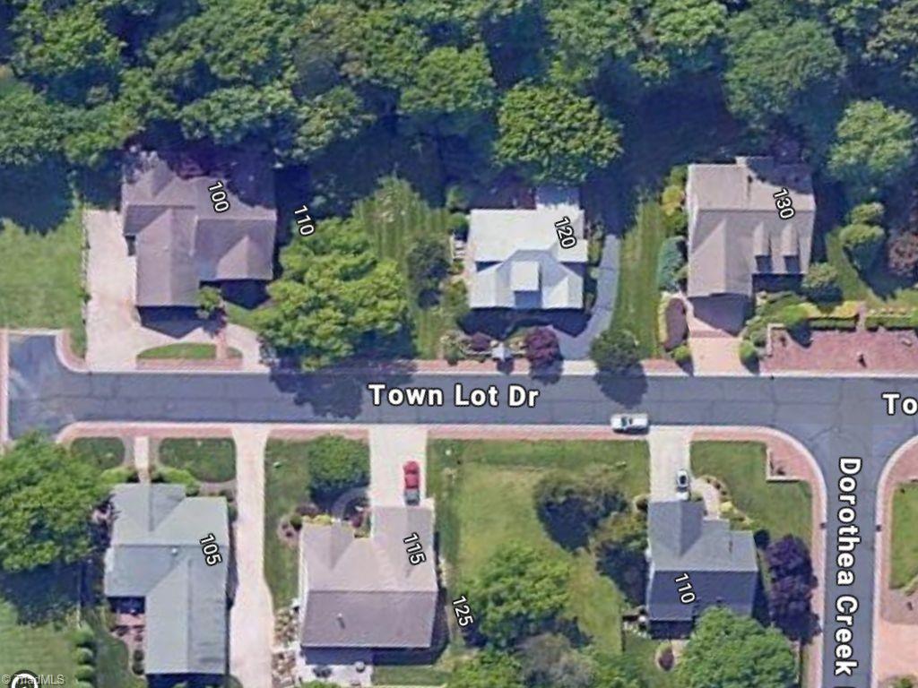 110 Town Lot Drive, Pfafftown, North Carolina image 1