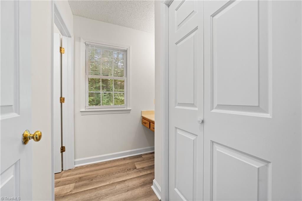 Winston-Salem, North Carolina 27104, United States, 4 Bedrooms Bedrooms, ,3 BathroomsBathrooms,Residential,Active,224241