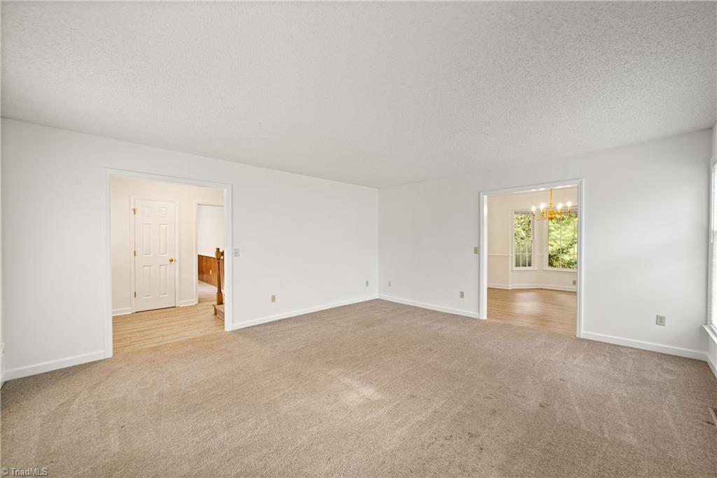 Winston-Salem, North Carolina 27104, United States, 4 Bedrooms Bedrooms, ,3 BathroomsBathrooms,Residential,Active,224241