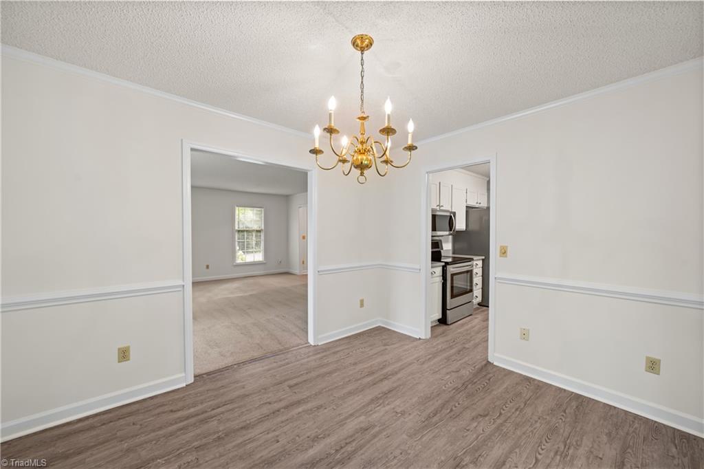 Winston-Salem, North Carolina 27104, United States, 4 Bedrooms Bedrooms, ,3 BathroomsBathrooms,Residential,Active,224241