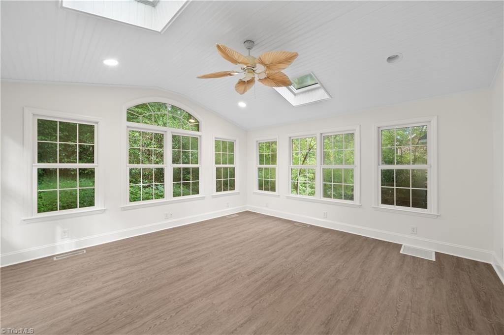 Winston-Salem, North Carolina 27104, United States, 4 Bedrooms Bedrooms, ,3 BathroomsBathrooms,Residential,Active,224241