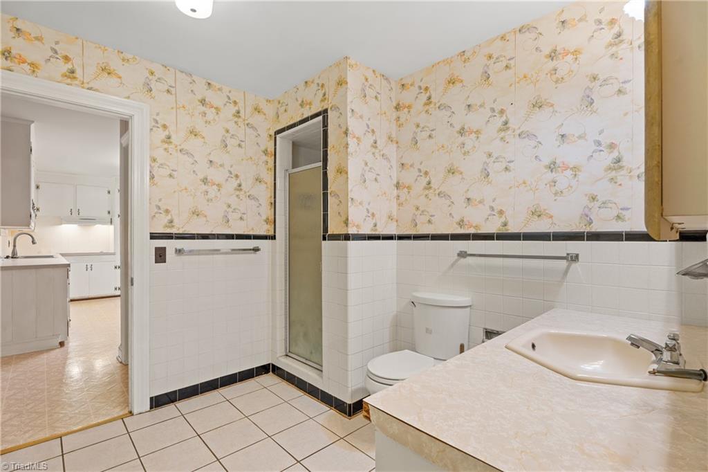 Clemmons, North Carolina 27012, United States, 3 Bedrooms Bedrooms, ,3 BathroomsBathrooms,Residential,Active,221633