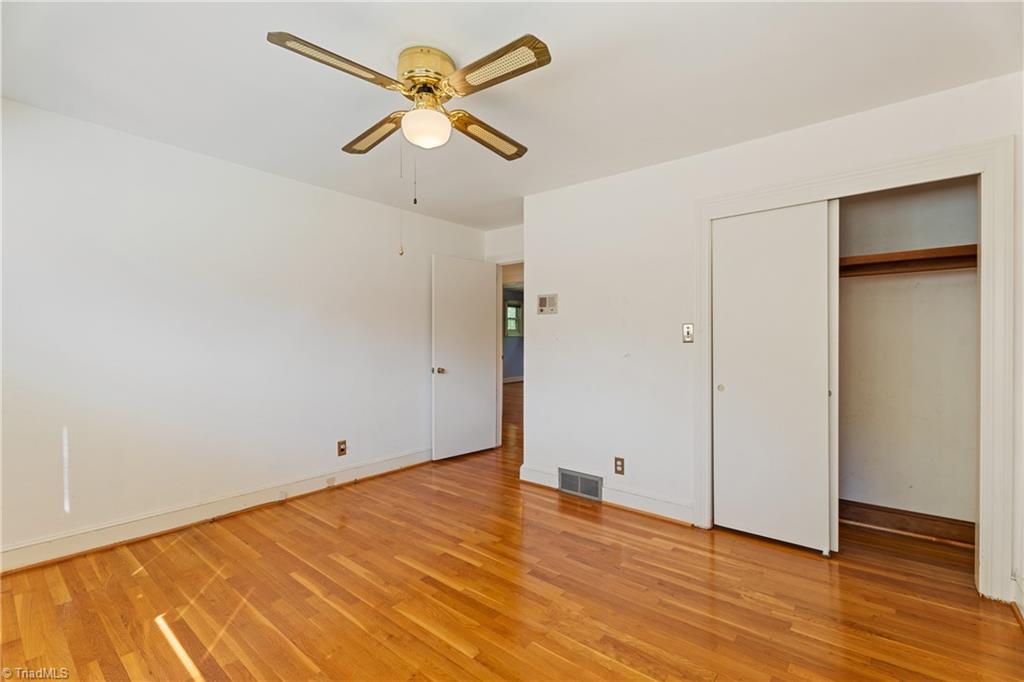 Clemmons, North Carolina 27012, United States, 3 Bedrooms Bedrooms, ,3 BathroomsBathrooms,Residential,Active,221633