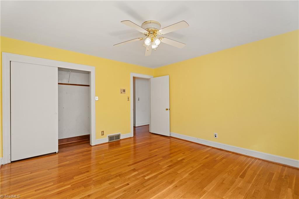 Clemmons, North Carolina 27012, United States, 3 Bedrooms Bedrooms, ,3 BathroomsBathrooms,Residential,Active,221633