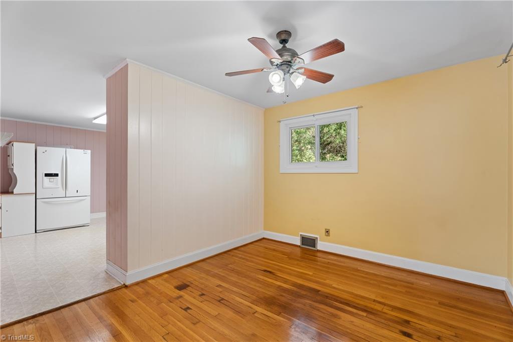 Clemmons, North Carolina 27012, United States, 3 Bedrooms Bedrooms, ,3 BathroomsBathrooms,Residential,Active,221633