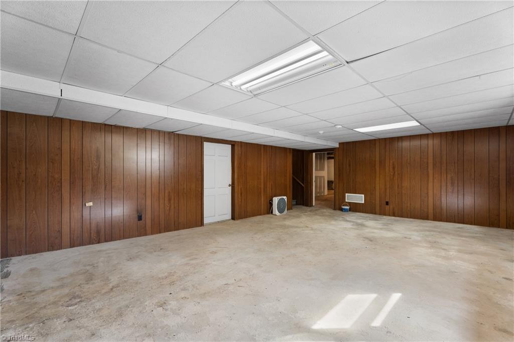 Clemmons, North Carolina 27012, United States, 3 Bedrooms Bedrooms, ,3 BathroomsBathrooms,Residential,Active,221633