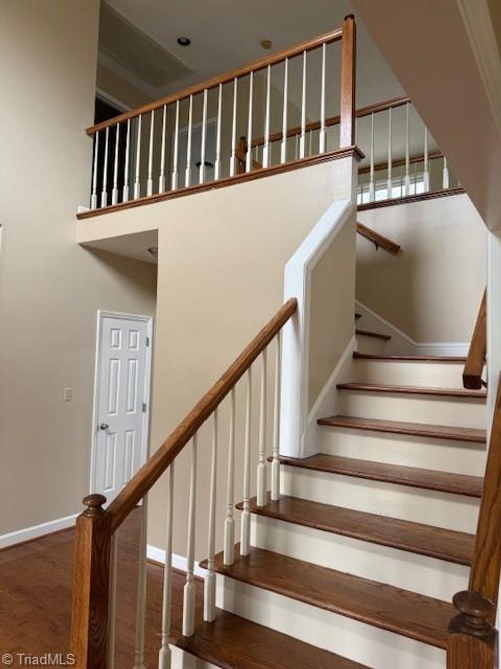 Photo of 3412 Lochurst Court, Pfafftown, NC 27040 (MLS # 1212906)