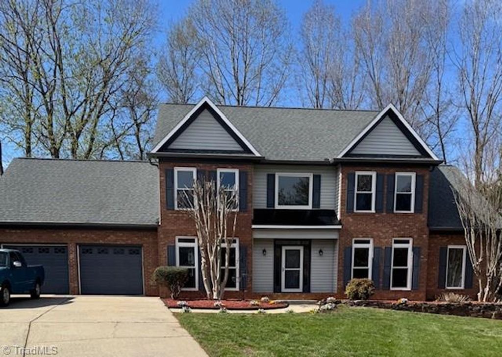 Photo of 3412 Lochurst Court, Pfafftown, NC 27040 (MLS # 1212906)