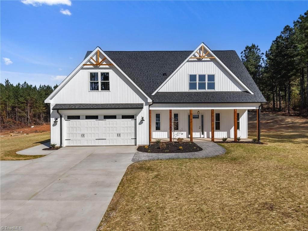 Photo of 1168 Riverside Drive, Lexington, NC 27292 (MLS # 1202142)