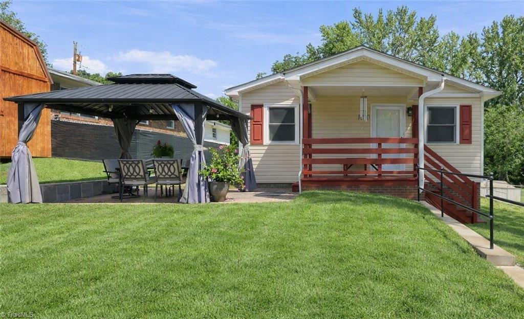 Photo of 1930 Wood Avenue, Burlington, NC 27215 (MLS # 1235943)
