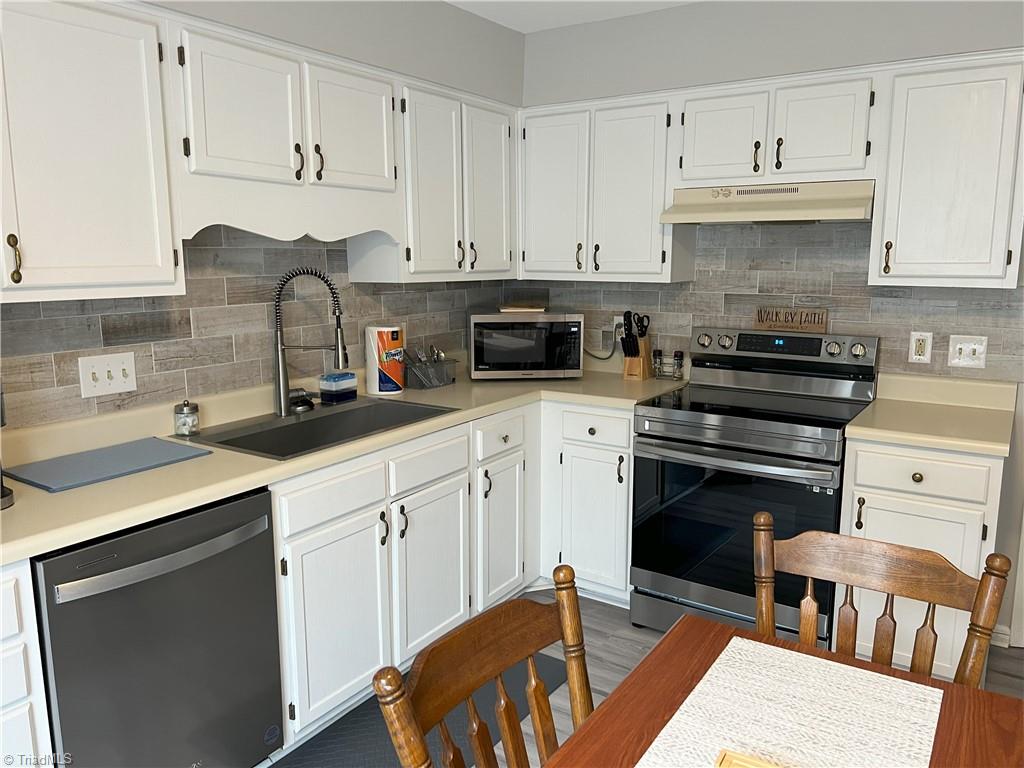 1327 Bailey Circle, High Point, North Carolina image 4