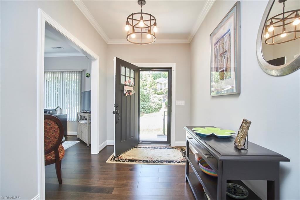 298 Lamplighter Circle