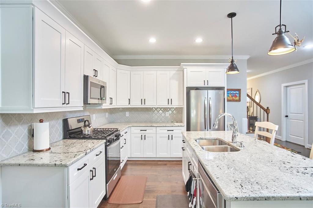 298 Lamplighter Circle