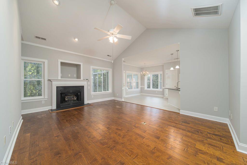 1340 Whitworth Court