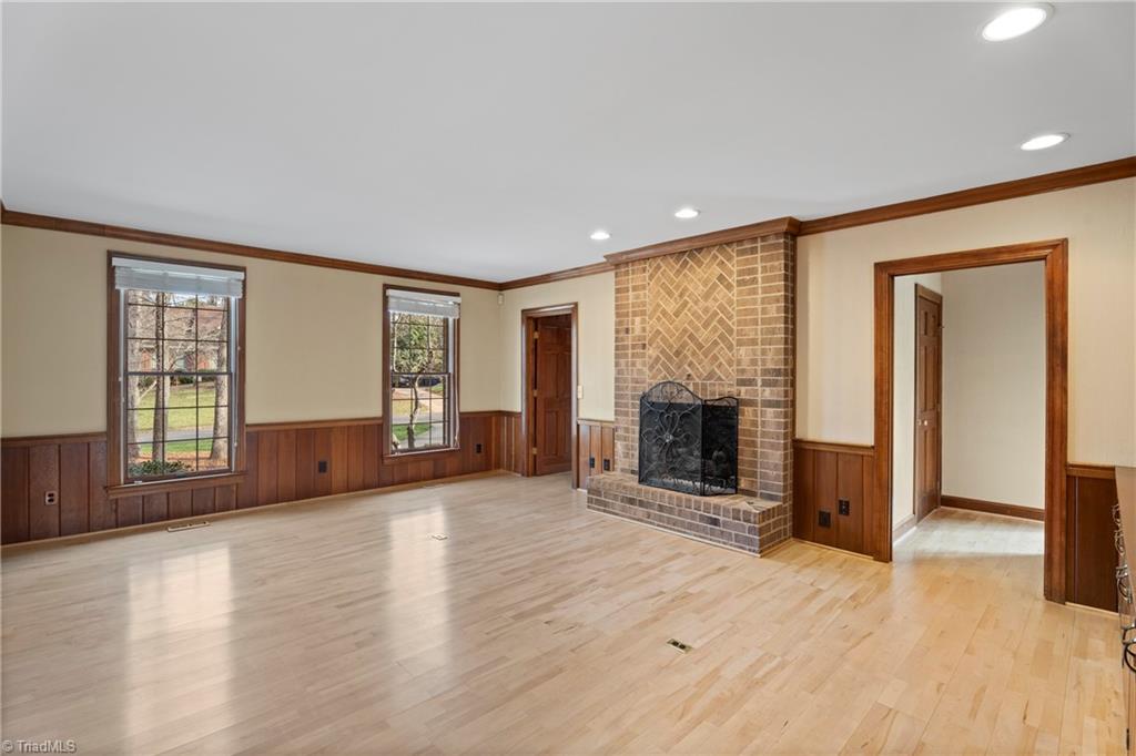 Winston-Salem, North Carolina 27104, United States, 3 Bedrooms Bedrooms, ,4 BathroomsBathrooms,Residential,Pending,1708