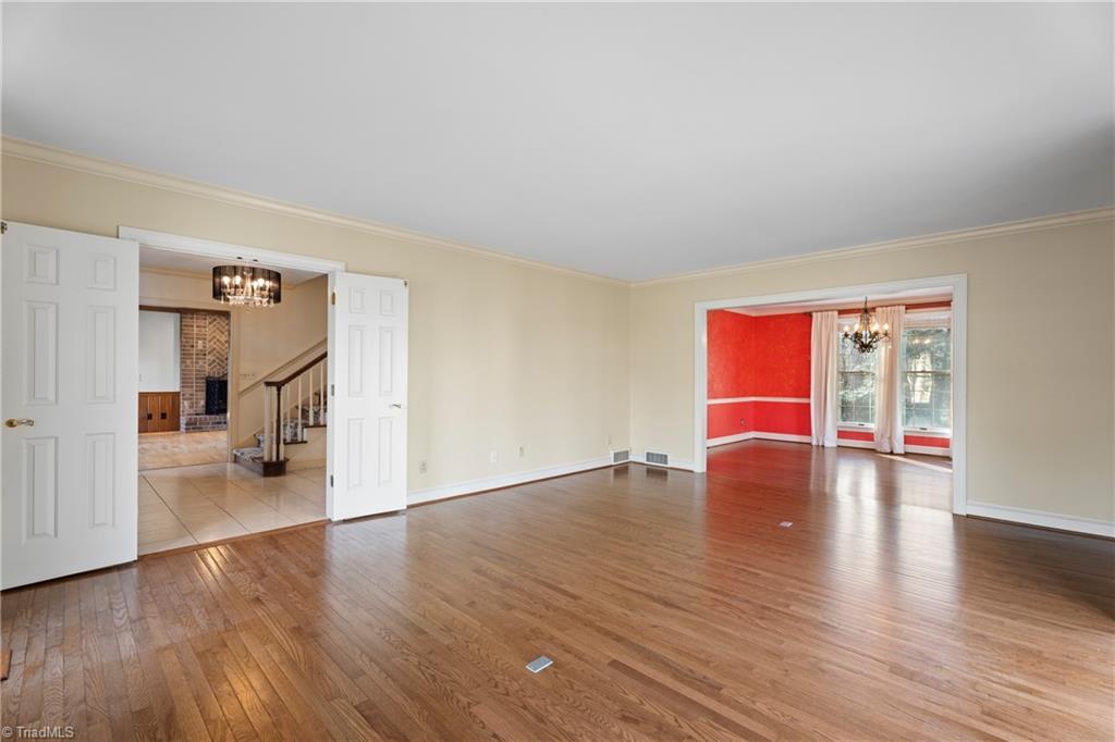 Winston-Salem, North Carolina 27104, United States, 3 Bedrooms Bedrooms, ,4 BathroomsBathrooms,Residential,Pending,1708