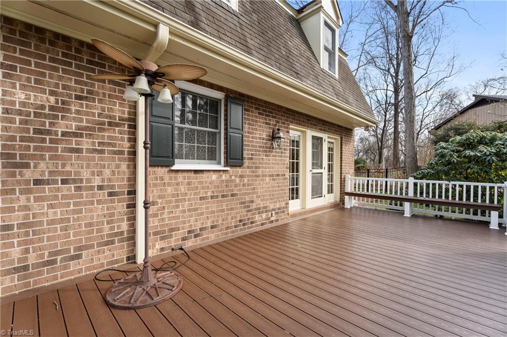 Winston-Salem, North Carolina 27104, United States, 3 Bedrooms Bedrooms, ,4 BathroomsBathrooms,Residential,Pending,1708