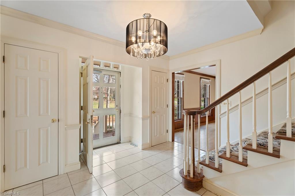 Winston-Salem, North Carolina 27104, United States, 3 Bedrooms Bedrooms, ,4 BathroomsBathrooms,Residential,Pending,1708